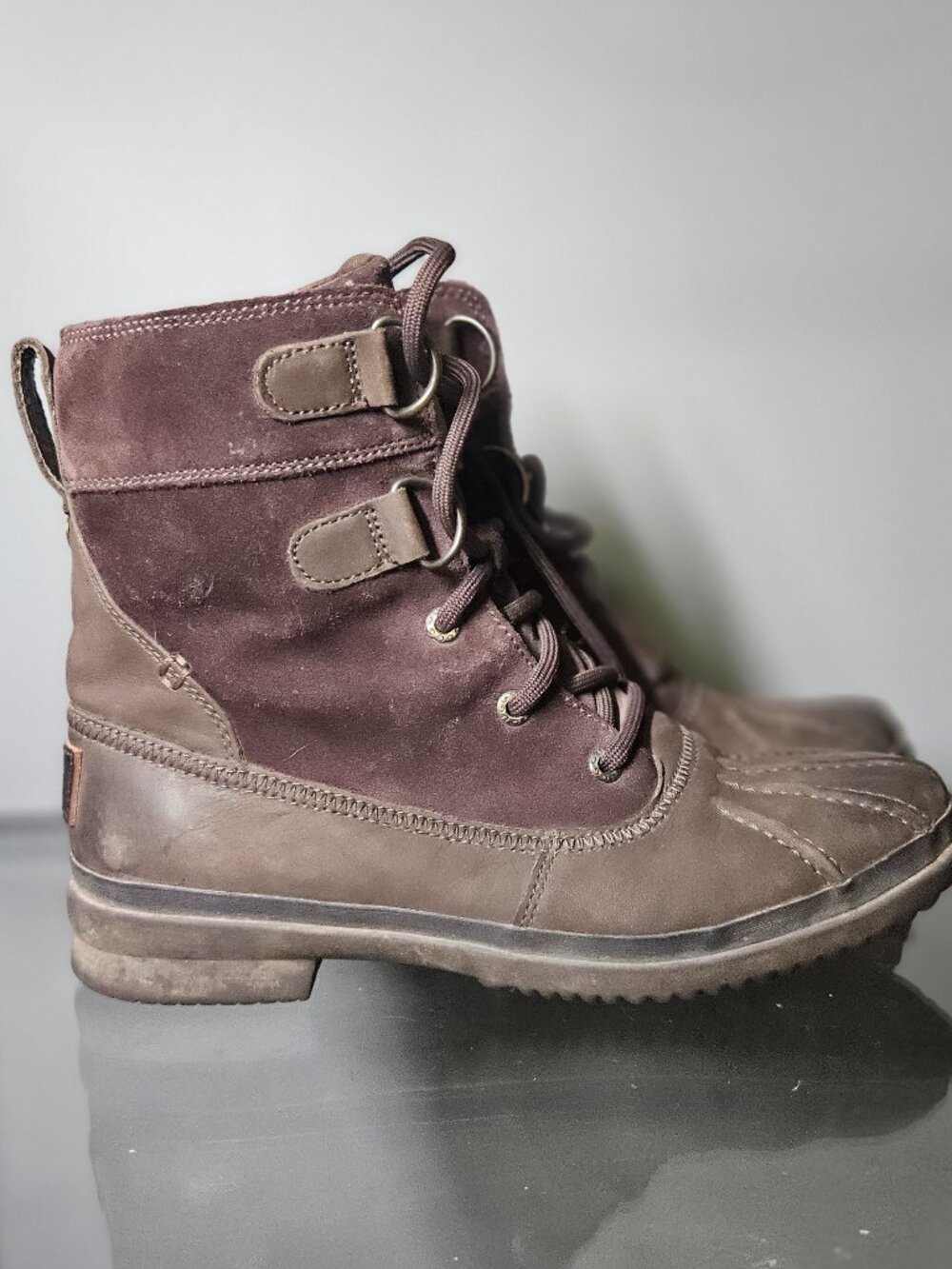 UGG Women's Azaria boots